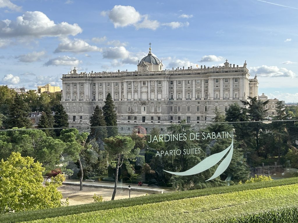 Los Jardines del Palacio Real de Madrid Un Oasis Verde en el Corazón de la Ciudad